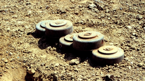 地雷的危害性极大，会造成人命伤亡和经济损失。（图片来源：维基百科）