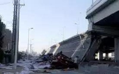 1994年韓國漢江大橋坍塌，傷亡慘重。