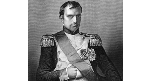 拿破仑・波拿巴，法国军事家、政治家与法学家，在法国大革命末期和法国大革命战争中达到权力巅峰。