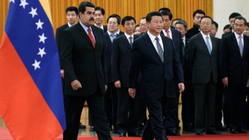 2015年1月7日，马杜罗访问中国时受到习近平接见。