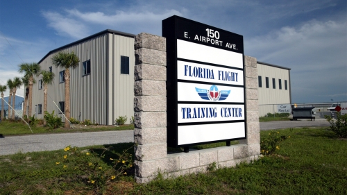 劫机者进行训练的其中一所飞行训练中心。