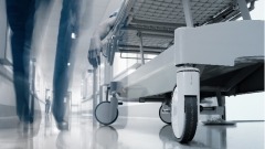 尸袋传来怪声儿子的反应让接体员无言以对(组图)