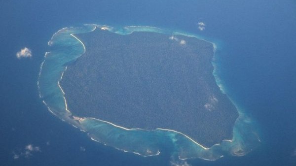 桑提內爾人（Sentinelese）居住在北森蒂納爾島