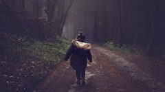 孫女聽見奶奶「叫」聲老奶奶卻早已氣絕多時(組圖)