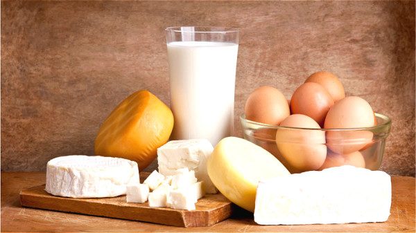 雖然任何食物都可以導致食物不耐受，但最常見有麩質、乳製品、玉米、大豆和雞蛋。