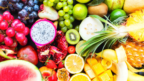 每天吃一斤蔬菜、半斤水果，水果和蔬菜不能相互替換。