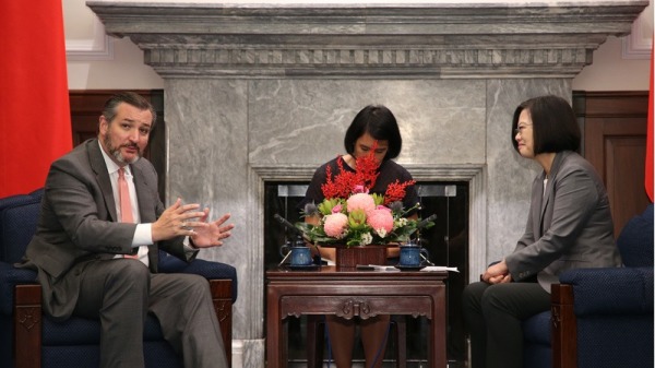 中華民國總統蔡英文在總統府會見美國聯邦參議院外交委員會成員克魯茲。