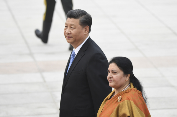2019年4月29日，尼泊尔总统比迪娅·德维·班达里访问北京，习近平亲自欢迎。
