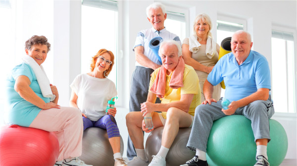 常運動不但能增強體質，降低老人味，對延緩衰老也有幫助。