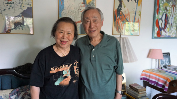 旅美退休医师叶思雅（右）与太太张信惠（左）结婚55年，欣赏古典音乐是一生的共同兴趣，收藏上万张作品即将无偿捐回台湾。