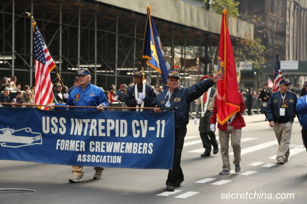 2019年11月11日，紐約市慶祝老兵節大遊行在曼哈頓最繁華的第五大道盛大舉行。