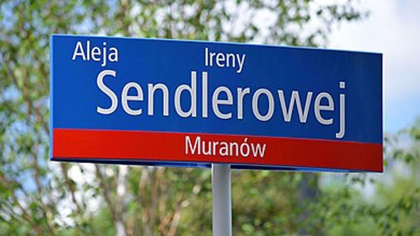 波兰犹太人历史博物馆前的道路以森德勒命名。