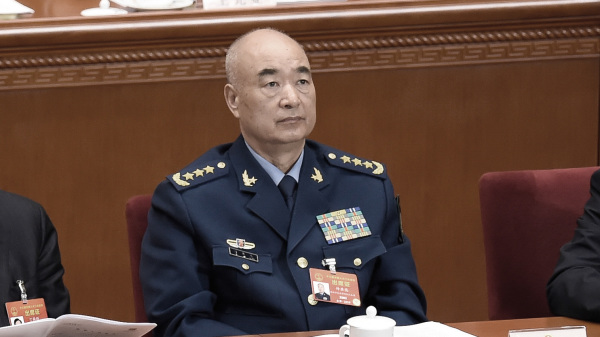 中共政治局委员、军委副主席许其亮。