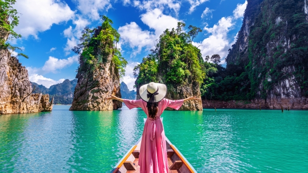 赴泰国的旅客注意，申请泰国观光签证从12月起必须提供3个月的财力证明影本。