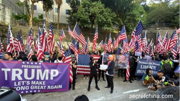 美国政府新一年度抽签移民签证计划中，香港被列为中国一部分而被排除在外。图为去年反送中期间“感谢美国保护香港大游行”。（图片来源：周秀文／看中国）