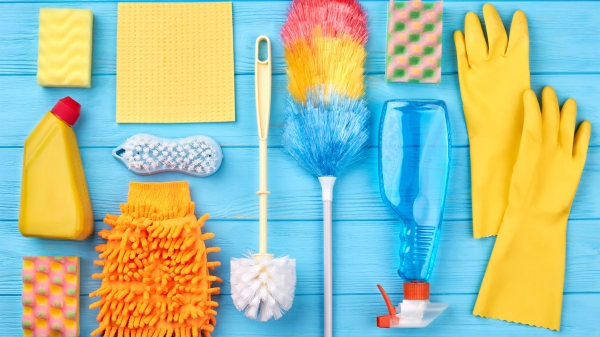 “大扫除”是家家户户过年前的重头戏。