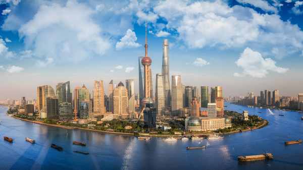 上海3月份產值比去年同期下降7.5%。