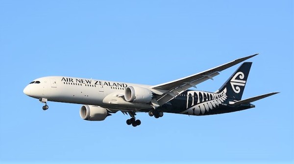 紐西蘭航空班機日前遭中方拒絕將落，引起眾說紛紜。