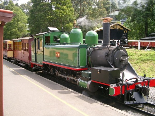 澳洲知名的普芬比利蒸汽小火车（Puffing Billy）
