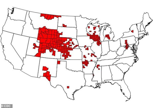图中红色地区是受CWD影响的地区。