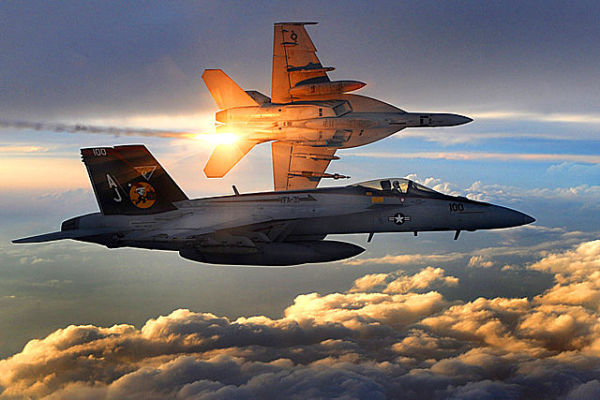 美国一家公司的创办人拥有世界上最先进的私人空军，最近还向澳洲空军采购46架的F/A-18大黄蜂战斗机，引发军武迷的关注。图文无关。