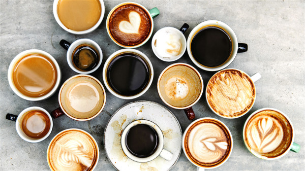 咖啡為中樞興奮劑，可能使胃黏膜的保護功能破壞，而促成潰瘍發生。