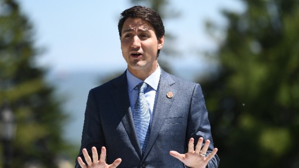 加拿大總理杜魯多呼籲所有人不要出門 如非萬不得已