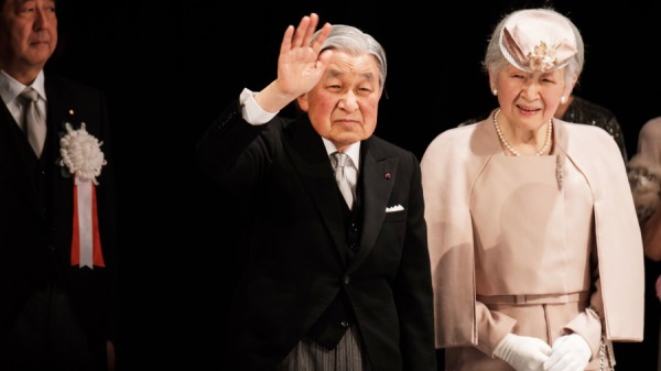 日本明仁天皇与皇后美智子。
