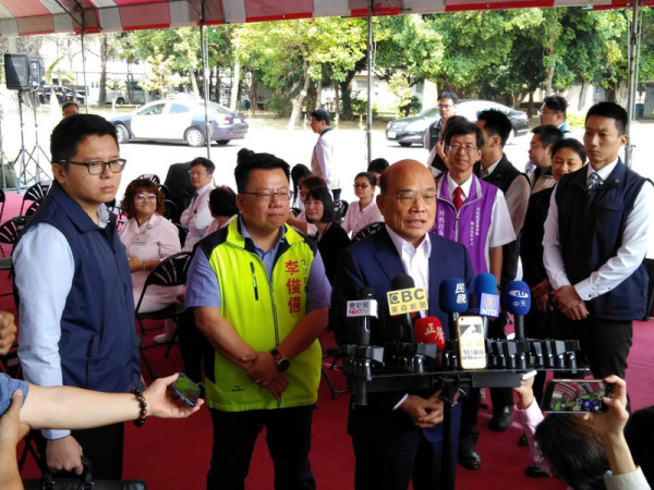 行政院长苏贞昌接受媒体访问时指出，台湾只是将李毅驱逐出境，“刚刚好而已，快走”。