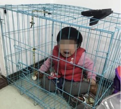 只是故意摆拍广东一女童被关笼子引起公愤