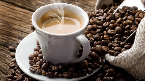 每天早上都能泡一杯咖啡来喝，提振一下精神，让一天的工作效率增倍。