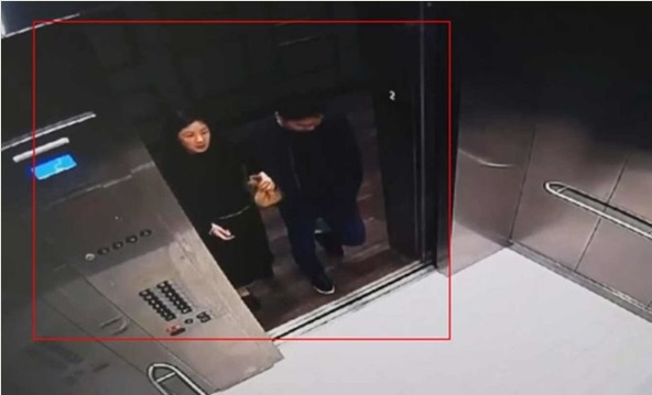 刘强东案新猛料：女生向律师要钱录音曝光 视频是伪造？