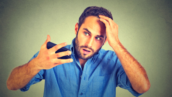 當今社會，男性脫髮的發病率很高，給患者身心造成很大的影響。
