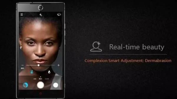 「傳音」（ TECNO）這種手機牌子是非洲大地上最受歡迎的品牌。其最大賣點就是能清晰拍出黑人的五官。