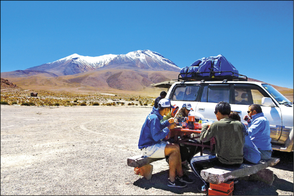 玻利維亞位於高海拔地區，要留意高山症及陽光曝曬。