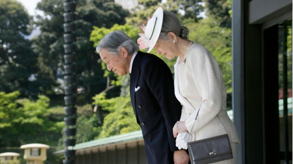 致力讓日本國民感到幸福 細數明仁天皇的「30年平成時代」，圖為明仁上天王和上王后美智子合影。