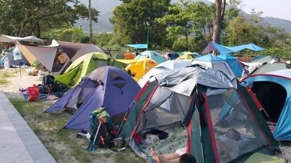 香港許多營地被大陸旅客霸佔