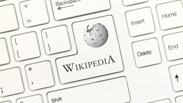 管理维基百科的维基媒体基金会近日撤销部份中国用户的登录权、管理与编辑权。（图片来源：Adobe Stock）