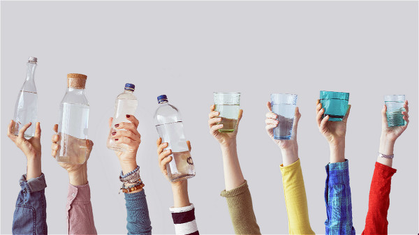 每天4个时间段最该喝水，有益健康。