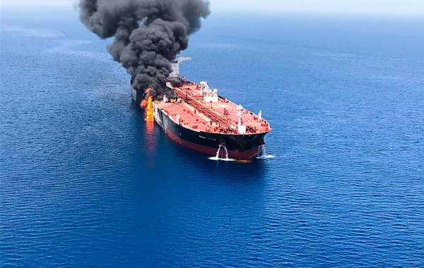 2019年6月13日，挪威擁有的Front Altair油輪在阿曼灣水域受到襲擊起火，該油輪被臺灣中油公司承租。