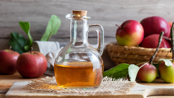 蘋果醋不僅是一種安全有效的無毒、無害的個人護理替代品，而且它提供多種抗衰老的物質。
