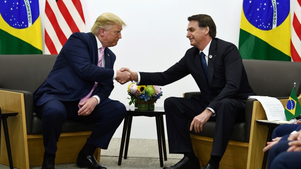 6月28日，美國總統川普和巴西總統波索納洛在G20舉行會晤。
