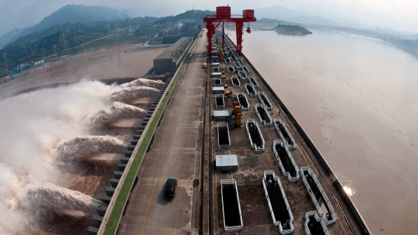 三峽大壩切斷了中華民族的龍脈。
