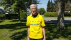 72歲老人被要求脫掉黃T恤震驚加拿大人(圖)