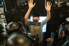 卢伟聪——前线警员的头号威胁(图)