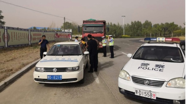蒙古 警察 濫權