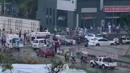 四川綿陽遊仙區石馬鎮一小區一樓發生爆炸。
