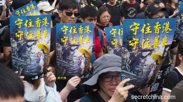 隨著香港「反送中」持續的抗爭活動，中國出招阻攔，片面限制中國藝人或影視工作者來臺參賽。