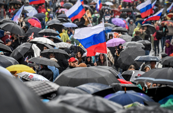 2019年8月10日，俄罗斯抗议者在莫斯科市中心举行集会，呼吁公平选举。