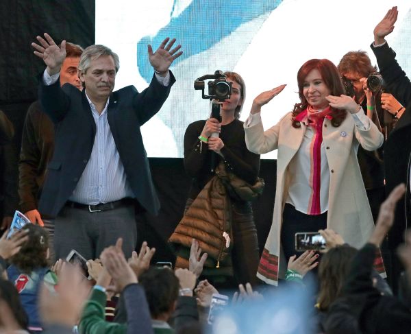 艾柏托（Alberto Fernandez）与阿根廷前总统克里斯蒂娜・费南德兹